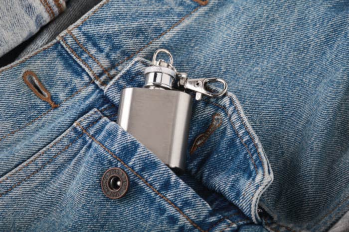 Sleutelhanger Heupfles Hippy