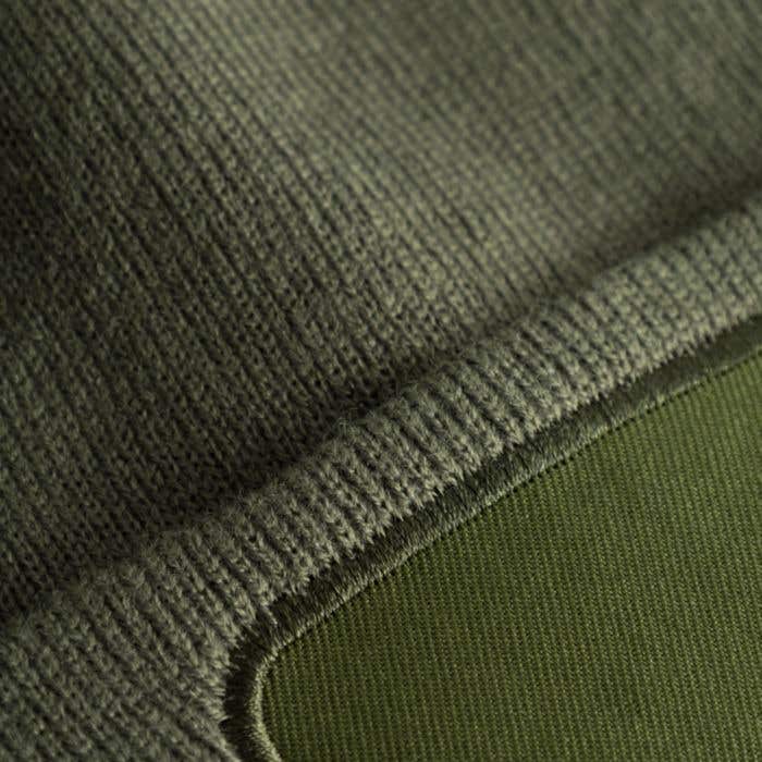 Gebreide Muts Label
