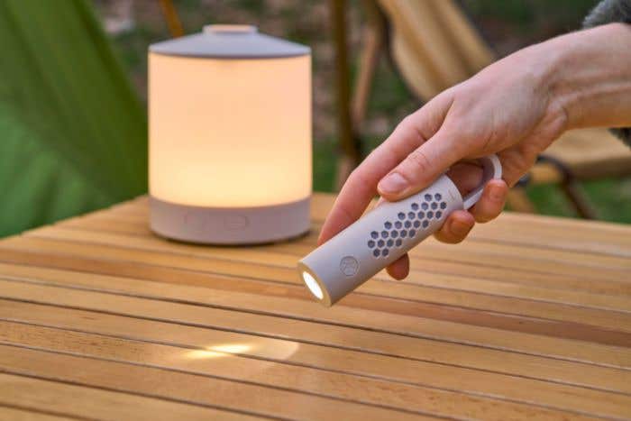 Kampeerlamp Araminta | Afneembare zaklamp | 8 lichtkleuren