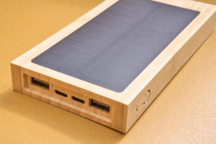 Powerbank Elz | FSC® bamboe | 10.000 mAh | Solar