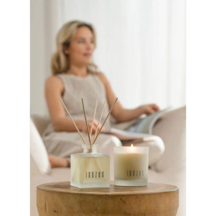 JANZEN Geurkaars Black 22 | Natuurlijke was | Geschenkdoos