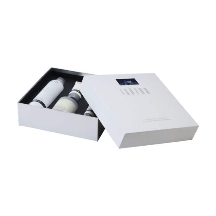 Janzen Giftset Black 22 | 5-delig | Verzorging & geurkaars