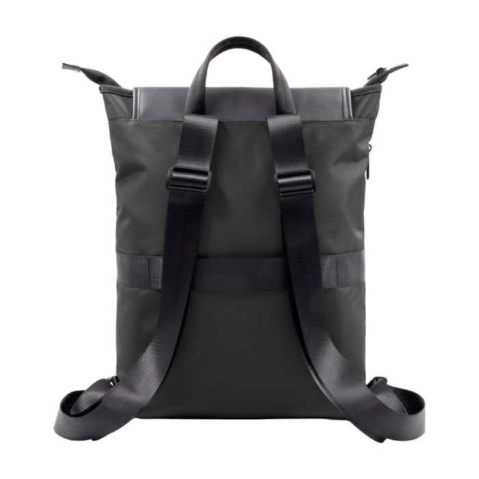 BrandCharger rugzak Aer | 22 L | Gerecycled | Laptopvak 16" | Smart lock
