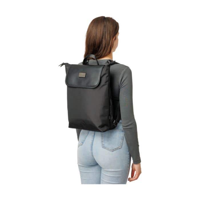 BrandCharger rugzak Aer | 22 L | Laptopvak 16" | Smart lock