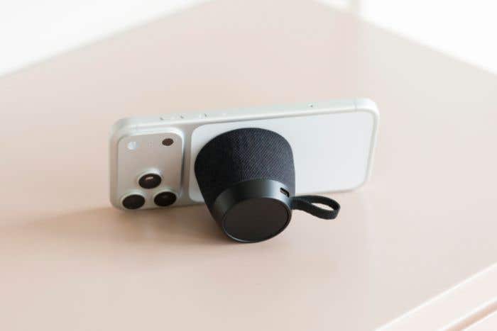 Speaker Maglo | 5 W | Telefoonhouder | Lichtgevend logo