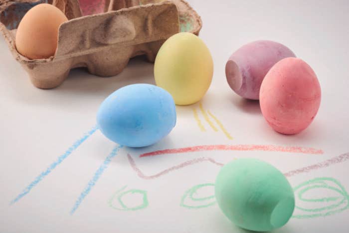 6 chalk eggs in box TAMAGO